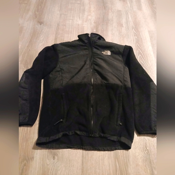 The North Face Men's Black Performance Jacket - Picture 1 of 7